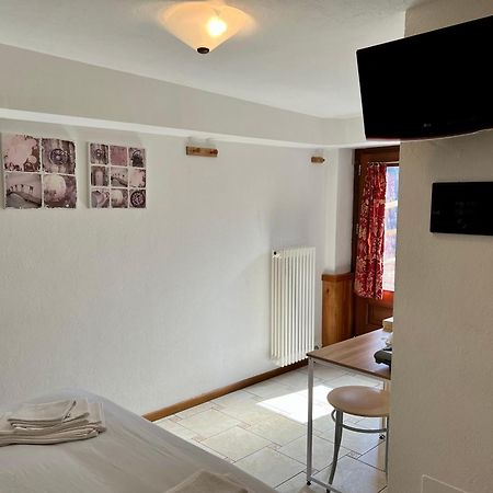 Affittacamere Buenavista Guest House Champoluc Exterior foto