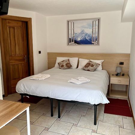 Affittacamere Buenavista Guest House Champoluc Exterior foto